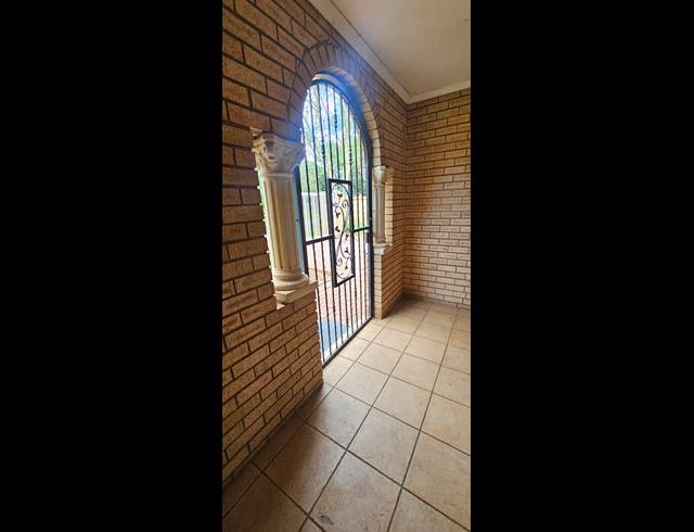 3 BEDROOM FREESTANDING FOR SALE IN PROTEA PARK
